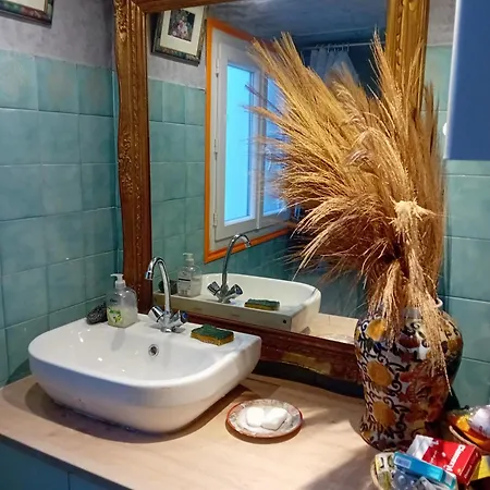 Séjour chez l'habitant D Artistique *